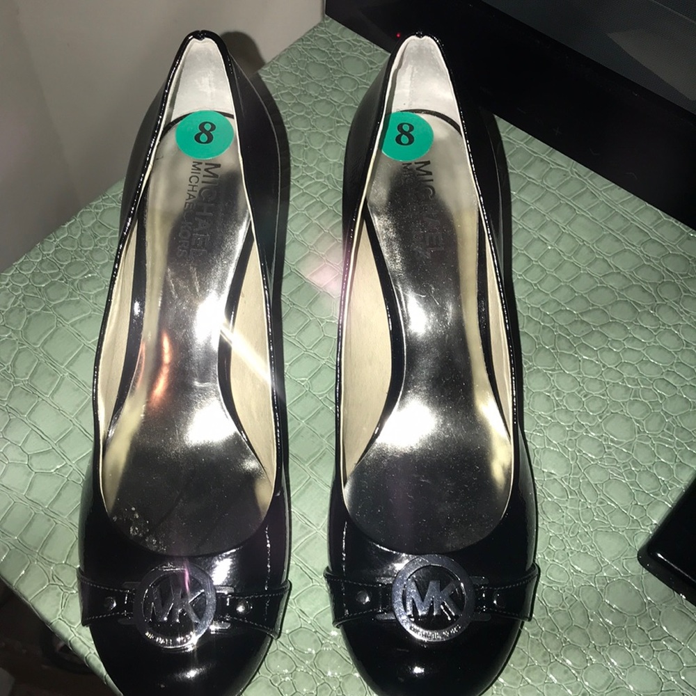 Michael Kors 3 inch 👠